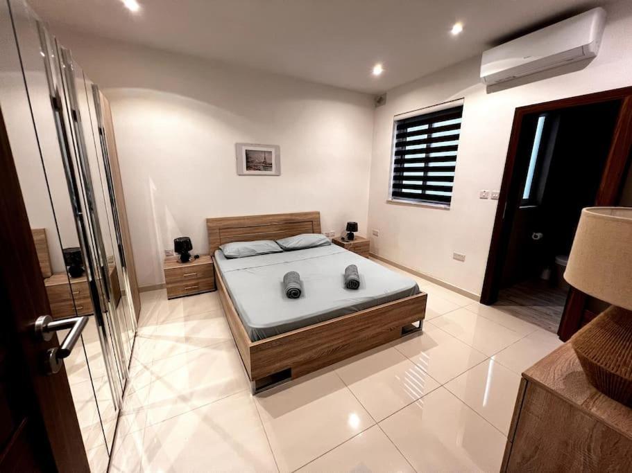 Viewline Seaview Modern 3 Bedroom Apartment มาร์ซาชล็อก ภายนอก รูปภาพ