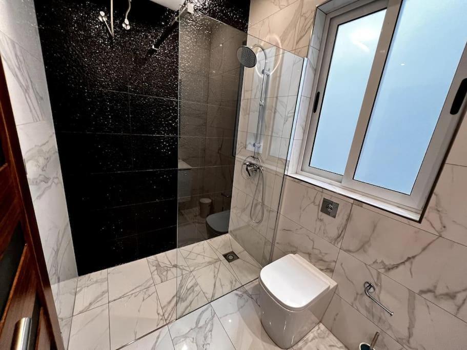 Viewline Seaview Modern 3 Bedroom Apartment มาร์ซาชล็อก ภายนอก รูปภาพ