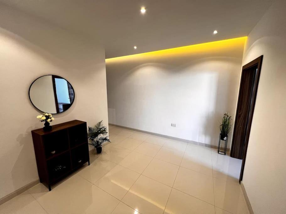 Viewline Seaview Modern 3 Bedroom Apartment มาร์ซาชล็อก ภายนอก รูปภาพ